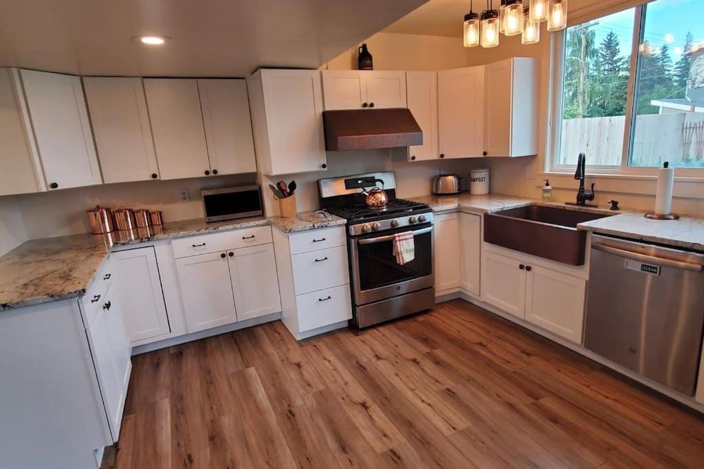 Luxury Dt Cottage - Free Parking - Self Check-In Anchorage Exterior foto